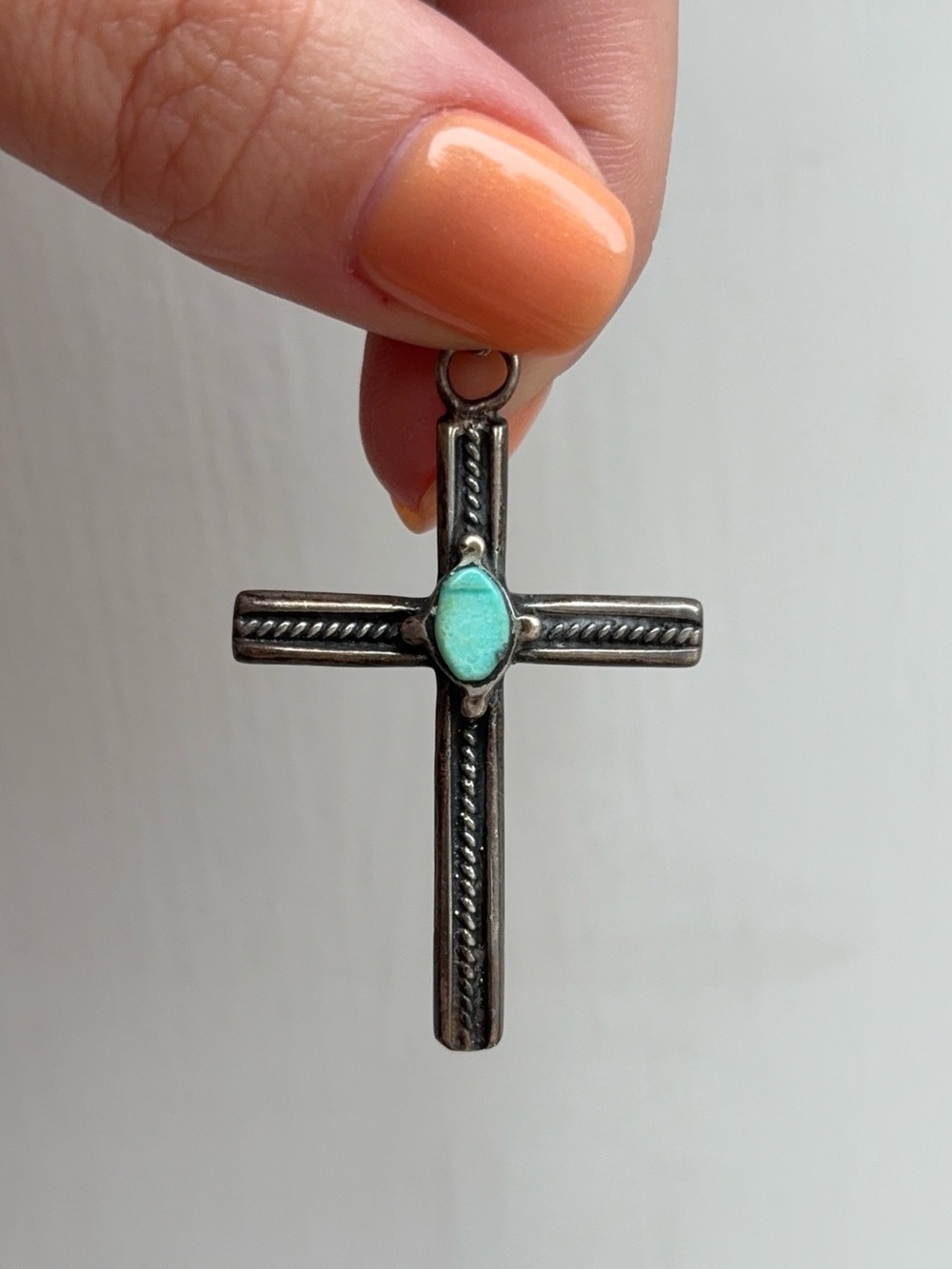 Sterling Silver Vintage Native American Turquoise Cross Pendant Necklace - Picture 4 of 8